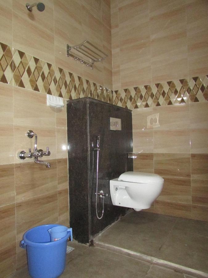 Sanrit Hotel GOA Exterior foto